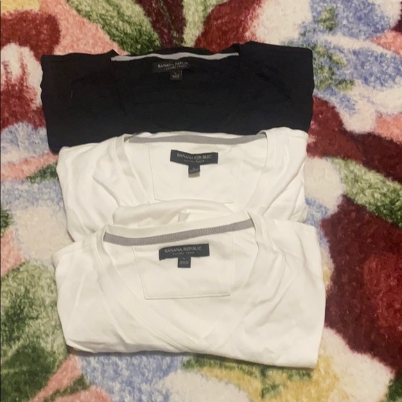 3 V-Neck Luxury Touch Banana Republic T-shirts